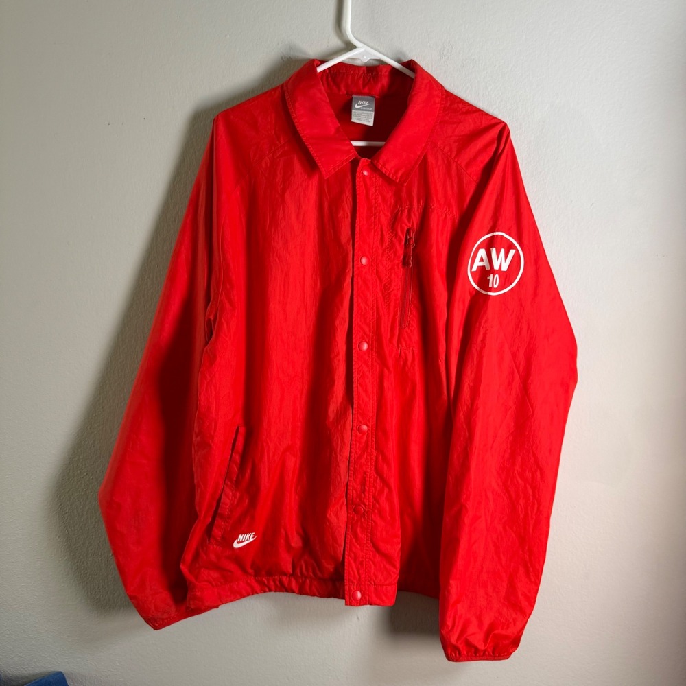 Nike Sportswear Mens XL Red Coaches Jacket Snap Front AW 10 Graphic Windbreaker